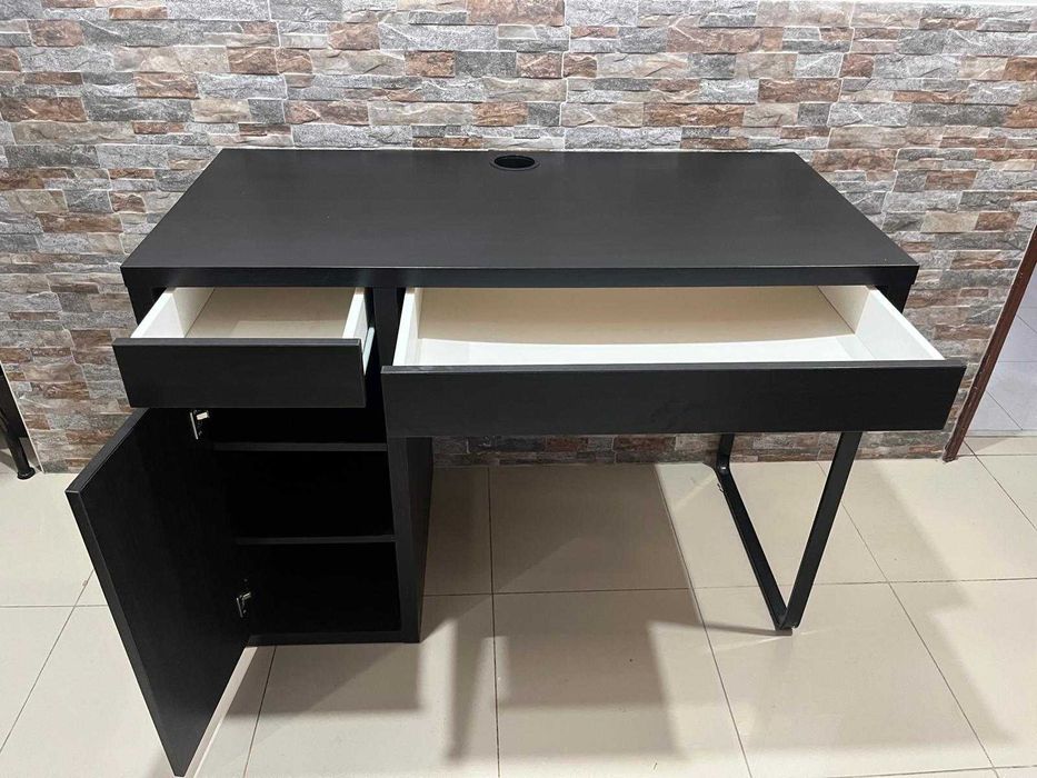 Secretária de computador