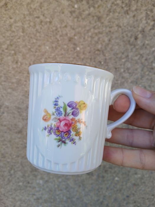 Горнятка кружки Фіалки Іриси фарфор посуда Фиалки Ирисы Чехия
