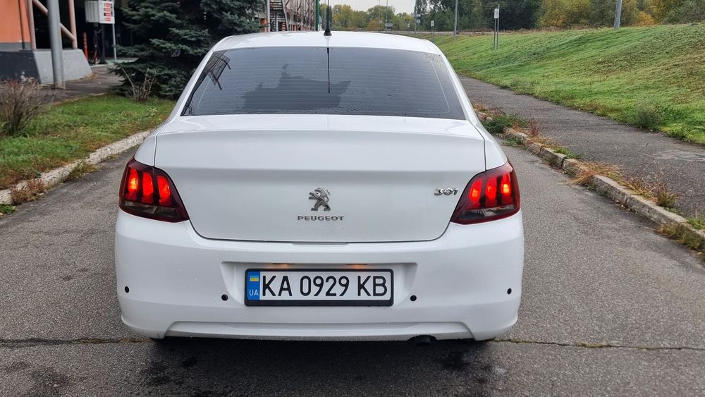 Peugeot 301 дизель 1.6