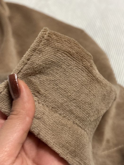 Pokrycie na łóżko z falbaną (ocieplane, miękkie, przypomina aksamit)