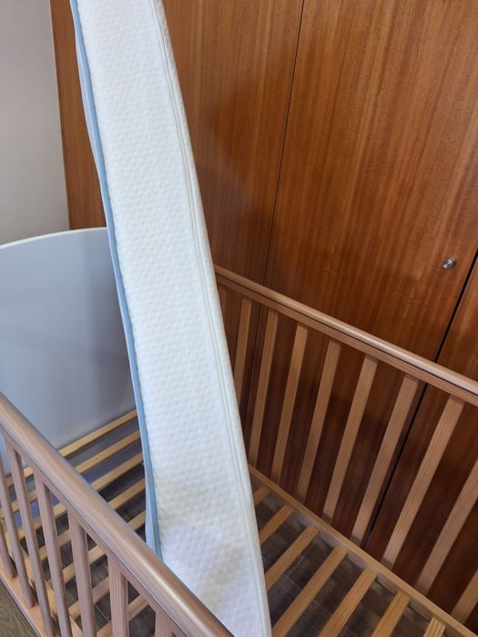 Cama de grades+ colchão novo