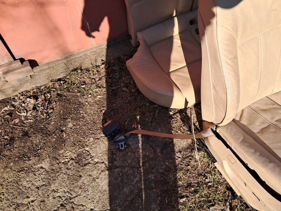 Продаючи салон з бмв е39