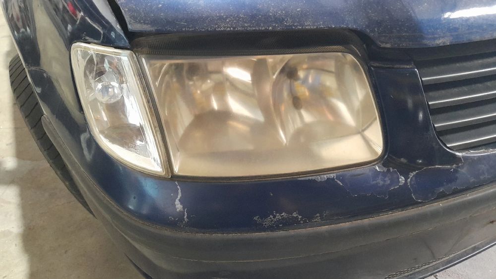 Ótica / farol direita VOLKSWAGEN Polo (6N)