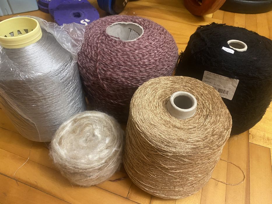 Пряжа для вязания 1 кг