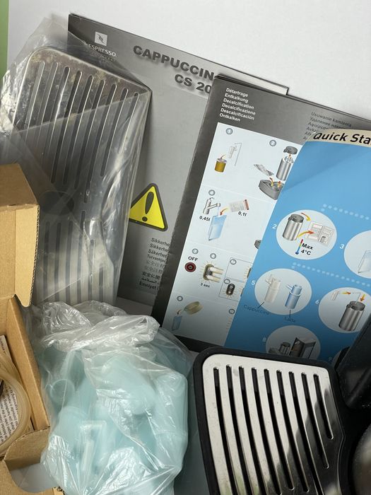 Spieniacz do mleka Cappuccinatore CS 20 by Nespresso 704 Zestaw