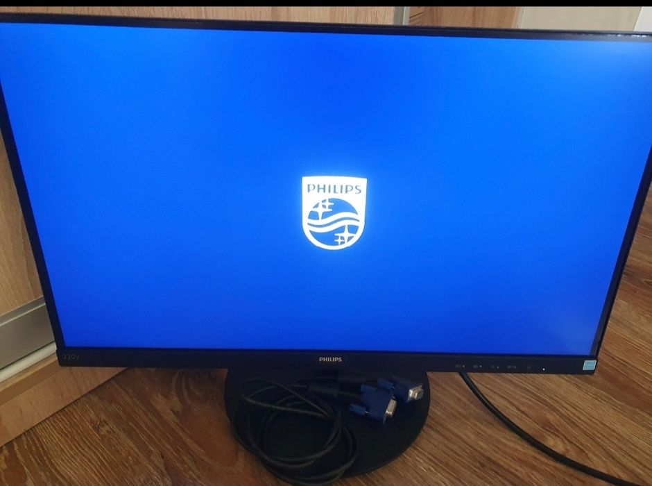VA  Монітор 22" Philips 220V8/ 221V8  4ms (DVI/ HDMI) Full  HD 1920х1080  Безрамковий