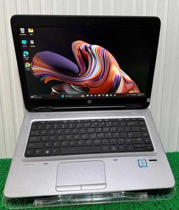 HP Probook 14" i5/8GB/256Nvme como Novo