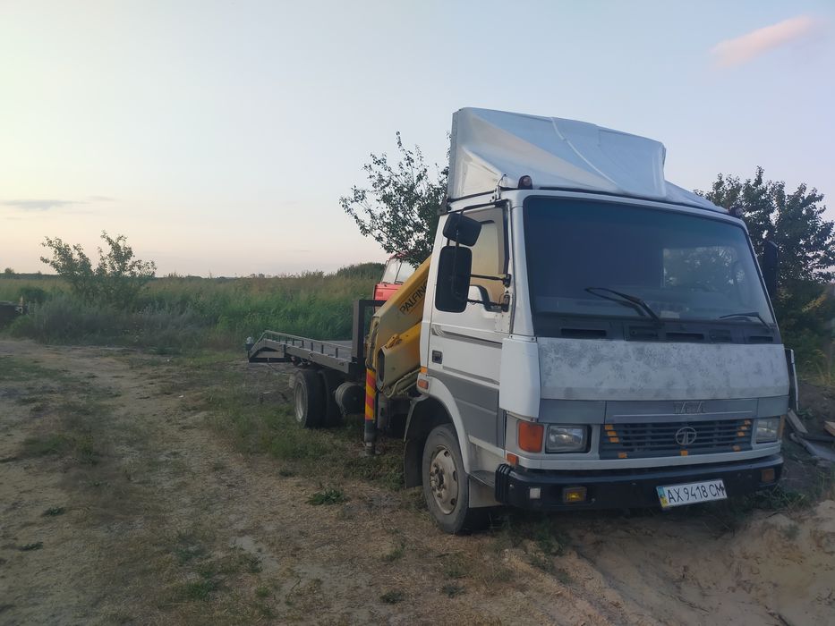 Продам евакуатор с манипулятором