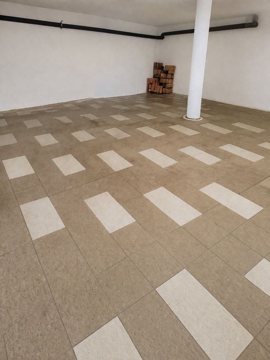 Armazém no centro de São João da Madeira