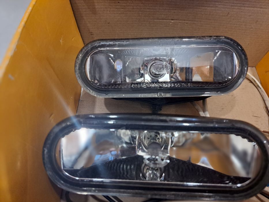 Продам противотуманная фара