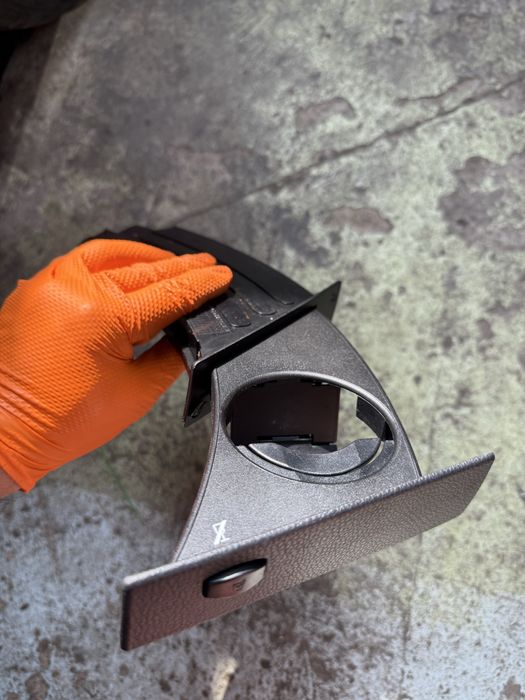 Cupholder uchwyt na kubki bmw e60 e61