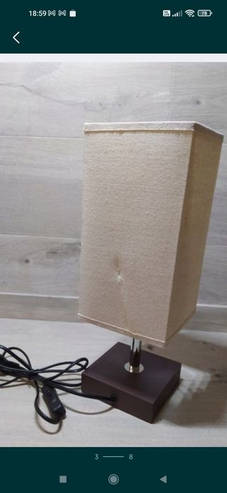 Kakanuo Lampka nocna z 2 portami USB

Używana, uszkodzona.

Sprawna.