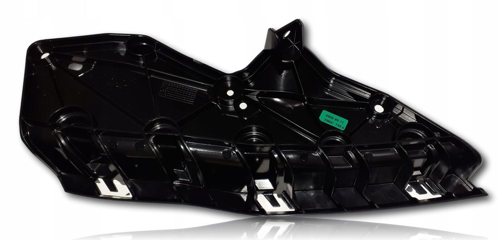 S-CROSS LIFT 15- ŚLIZG POD LAMPE LEWY