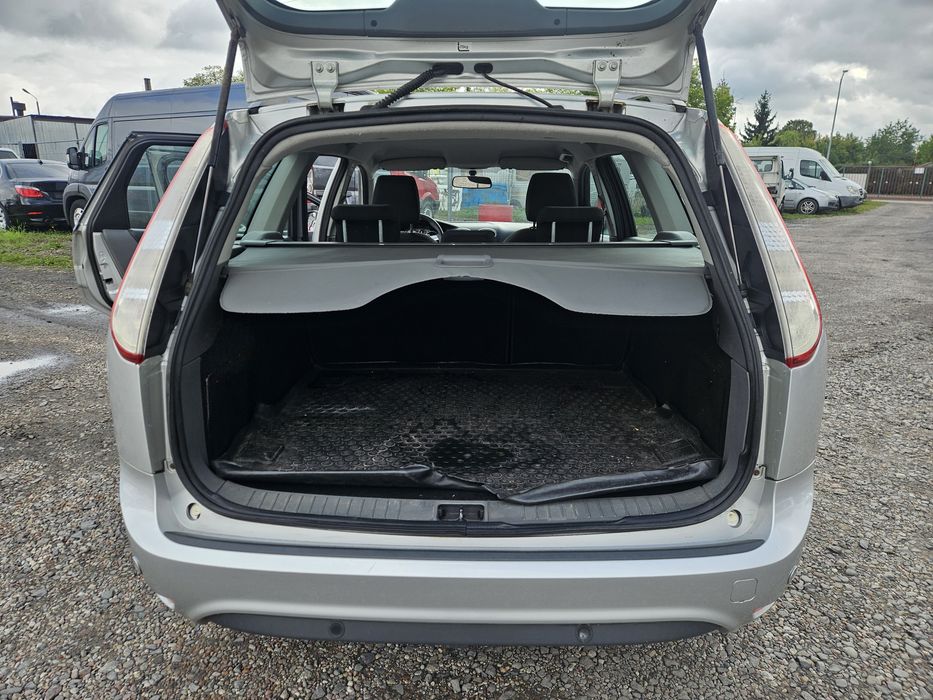Ford Focus mk2 lifr 1.6 benzyna z Niemiec Klima sprawna