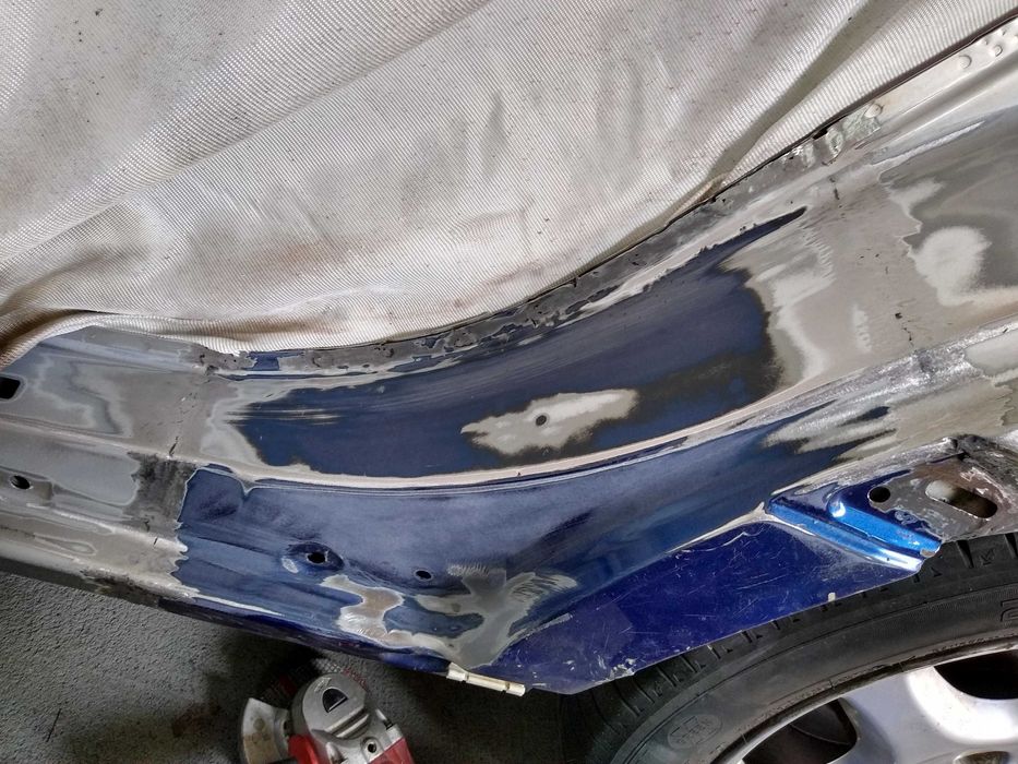 Blacharz Lakiernik Samochodowy - Blacharstwo Lakiernictwo