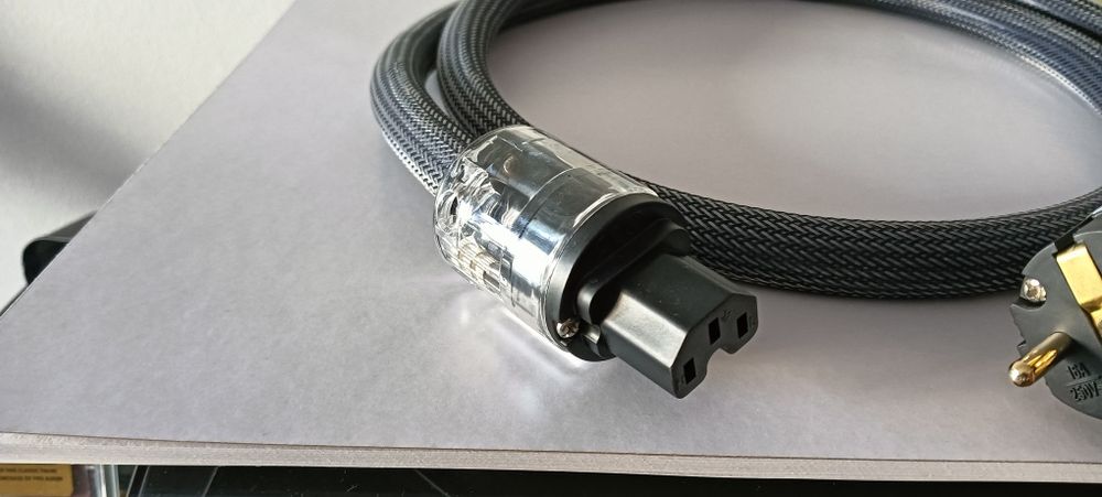 Cabo de energia HI-FI de alta qualidade