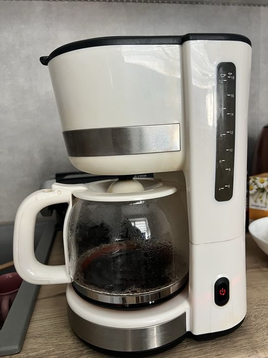 Продам кавоварку, в нарному стані