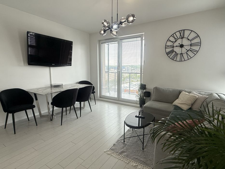 Apartament na 16 piętrze z widokiem na morze i miasto  na doby 6 osob