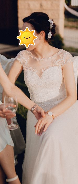Suknia ślubna romatyczna bez głębokiego dekoltu roz40 wrost 174cm