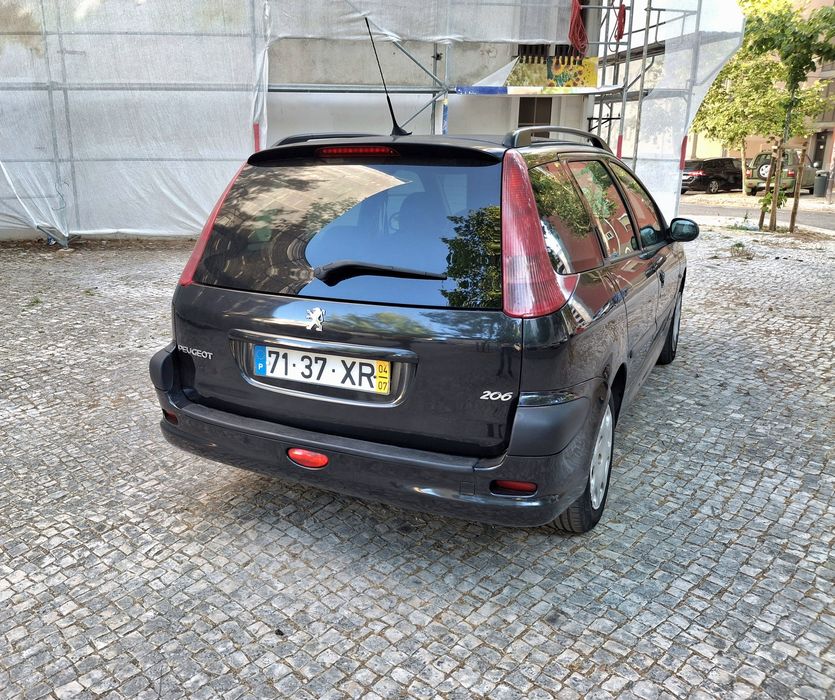Peugeot 206 1.1i 60cv C/AC Nacional 04