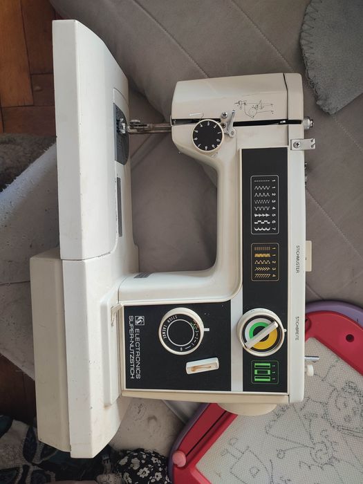 Maszyna do szycia elektryczna