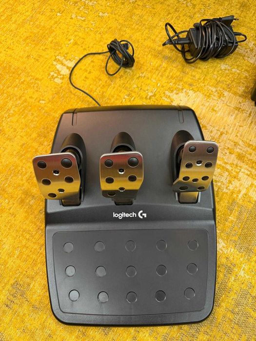 Volante + pedais logitech g29 como novo