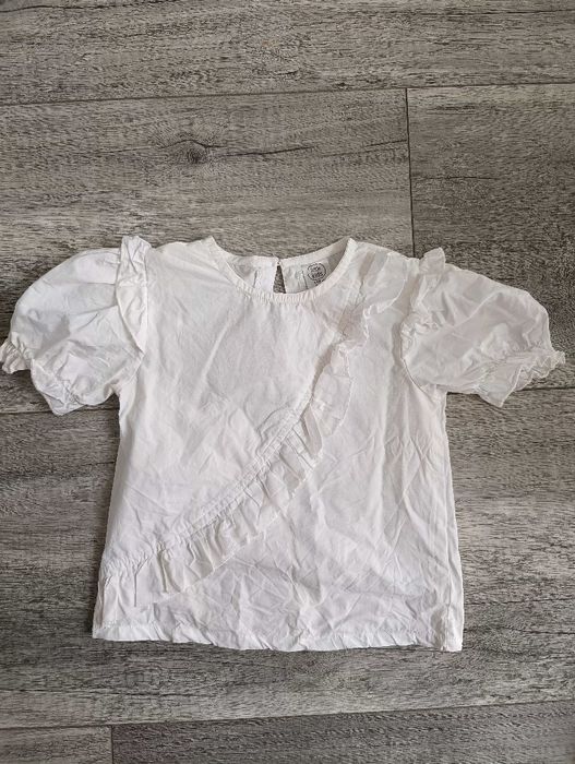 Biała bluzka strój galowy koszula z krótkim rękawem bufki 104