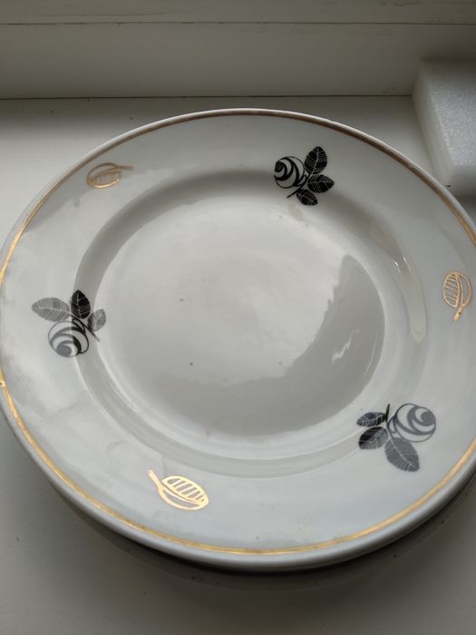 Тарілки  стакани СССР посуд