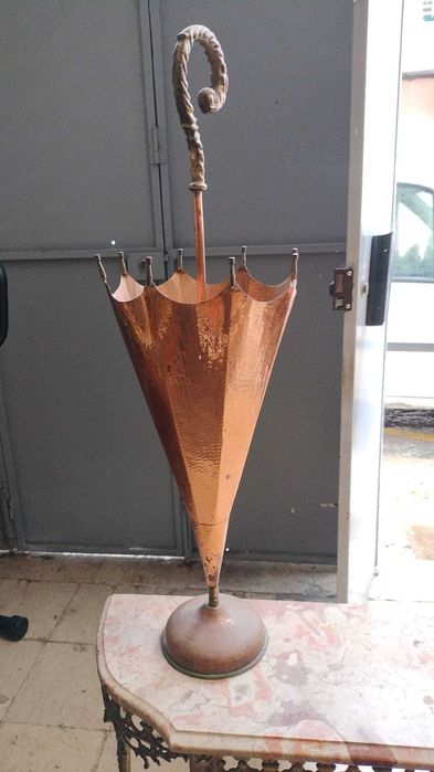 Chapeleira em cobre 85cm