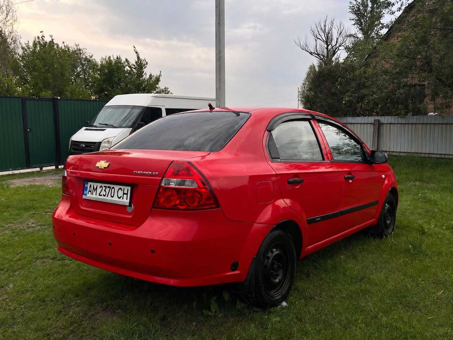 Автомобіль Chevrolet Aveo