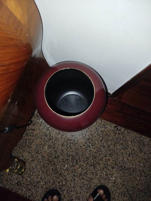 Área store dois potes na cor  sangue de boi
