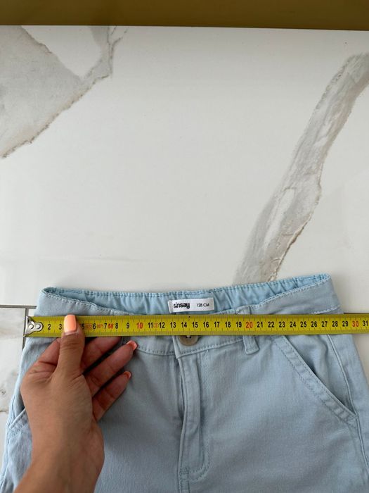 Spodenki rozmiar 128 cm marki sinsay