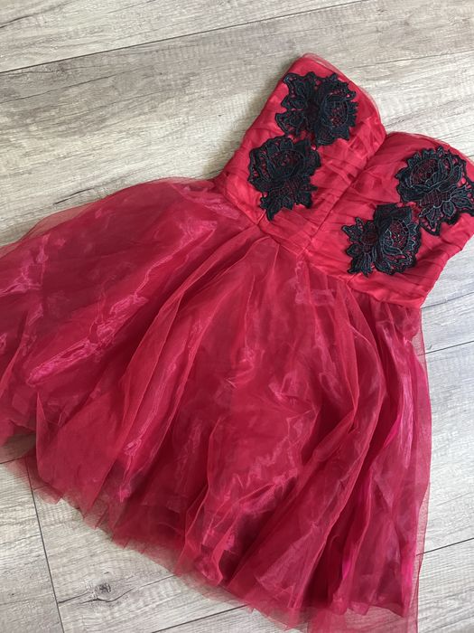 Sukienka tiulowa bez ramiączek koktajlowa przyjęcie wesele Oh Polly