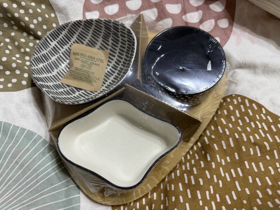 Таця сервірувальна / тарілочки набір