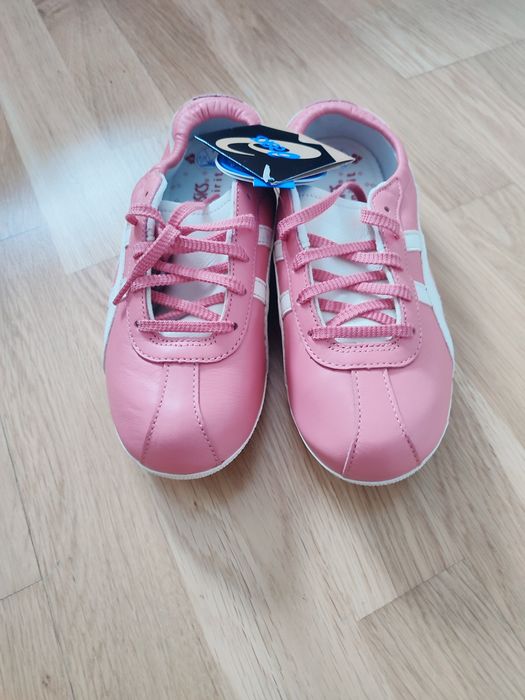 Buty sportowe / trampki Asics r. 34 - Nowe i Wygodne