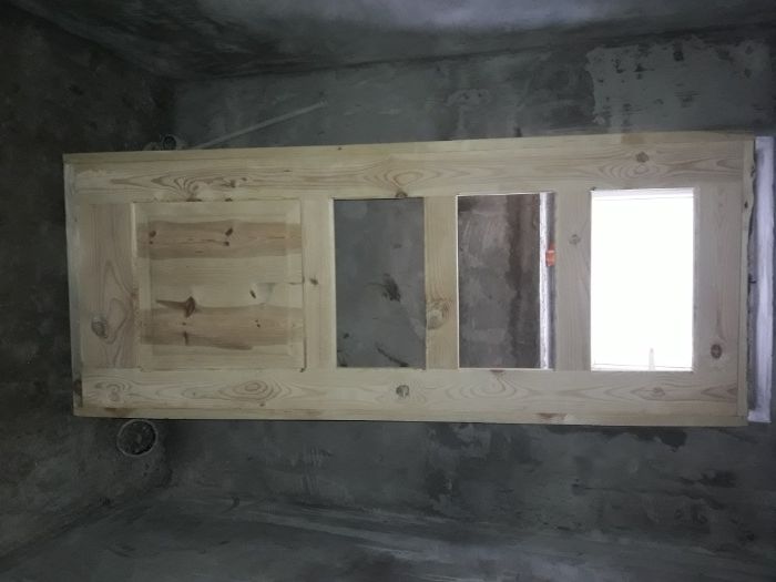 двери из дерева