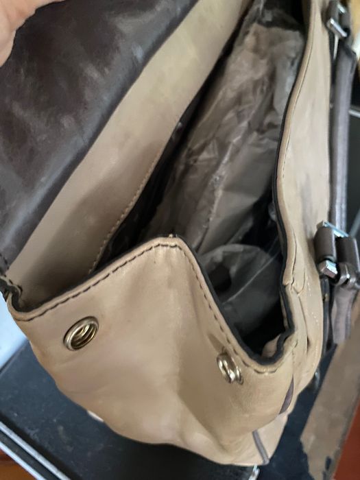 Mala de ombro em pele genuína