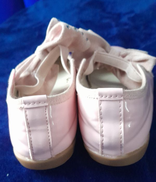 Balerinki baleriny pantofelki lakierki pudrowy róż kokardki 29