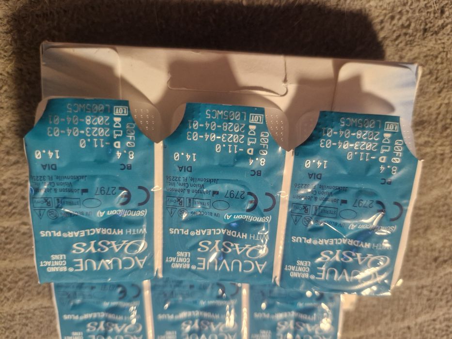 Soczewki acuvue oasys