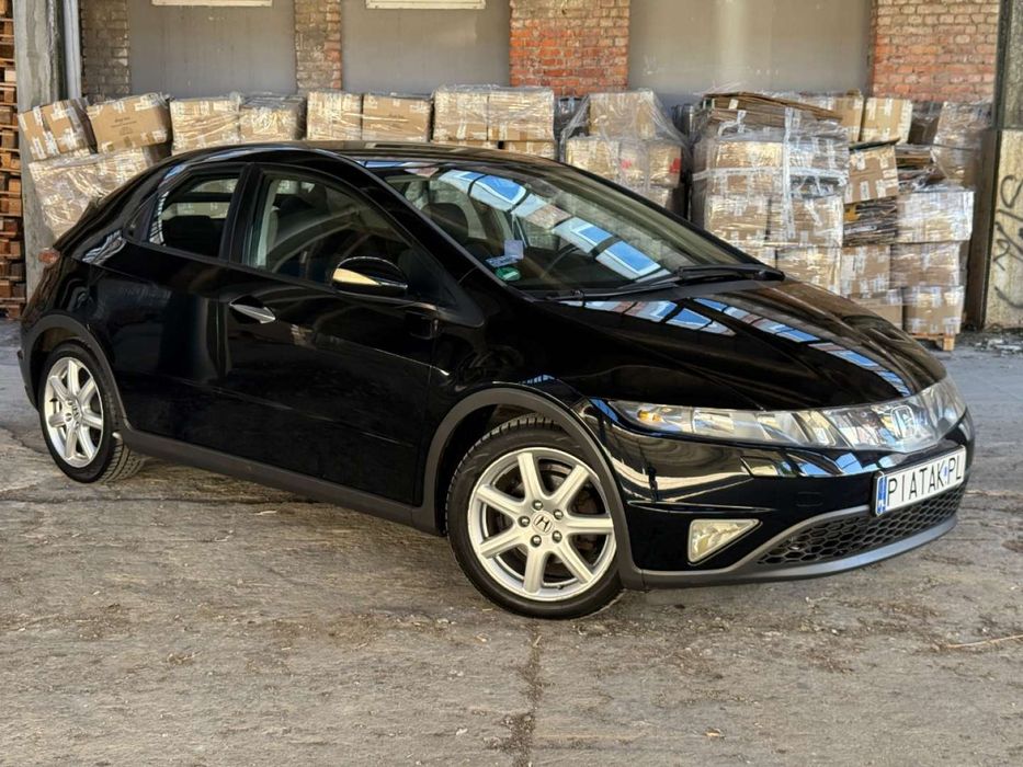 Honda civic VIII gen UFO 5 drzwi 1,8 benzyna Film Youtoube TIk/Tok