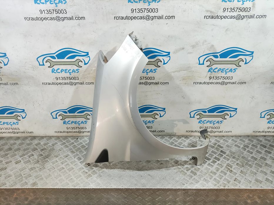 Guarda Lamas Direito Original Renault Clio Mk3 3