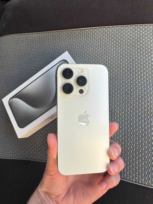 Iphone 15 pro 128gb white titanium з коробкою neverlock фіз сім