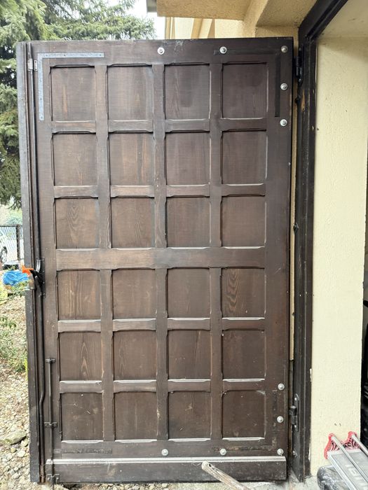 Brama garażowa drewniana