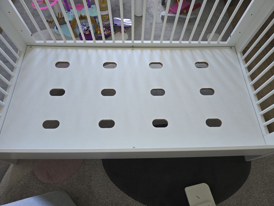 Pinio Łóżeczko-tapczanik 140x70 Łóżko i materac