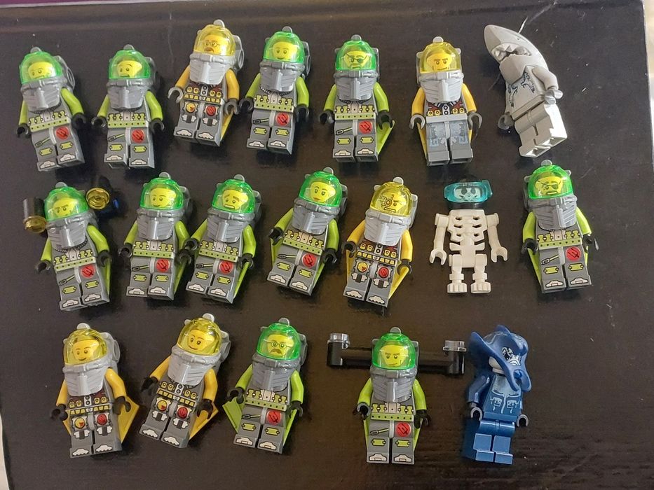 Lego  figurki  Atlantis