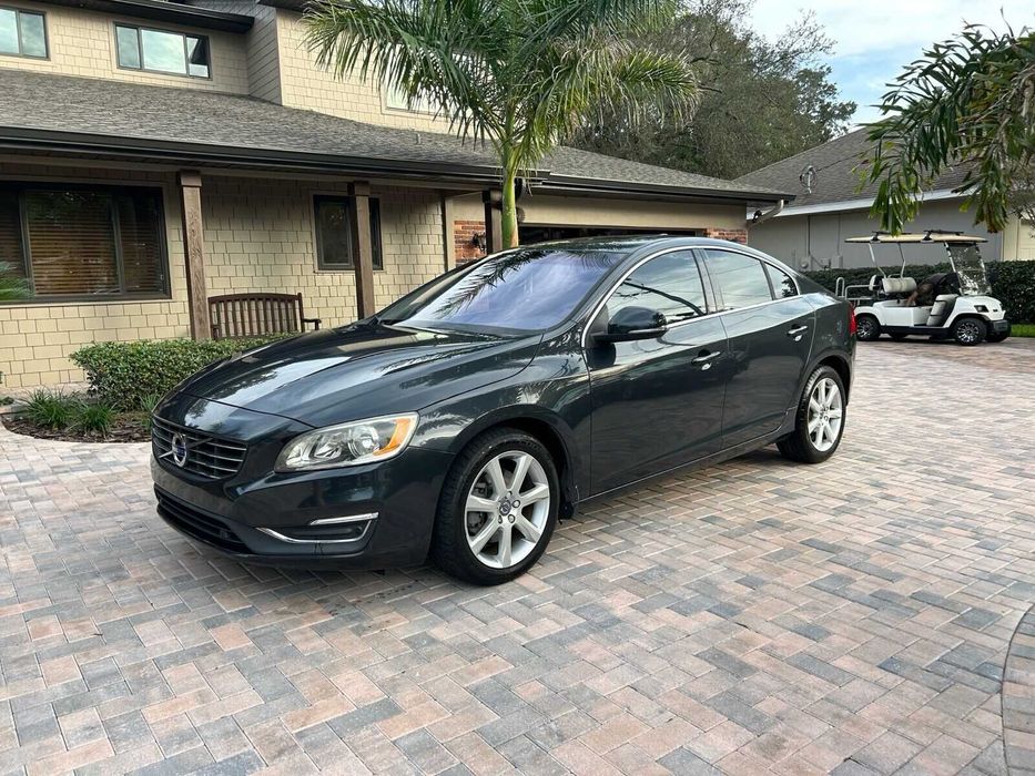 2016 Volvo S60 PREMIER