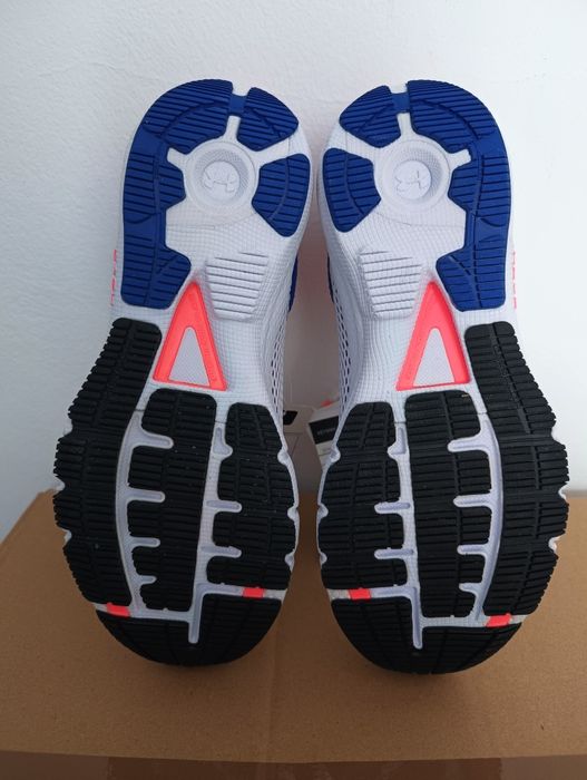 Buty damskie Under Armour Hovr, rozm. 38