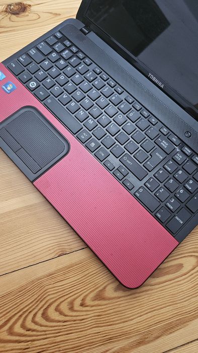 Laptop toshiba satellite C855-12M