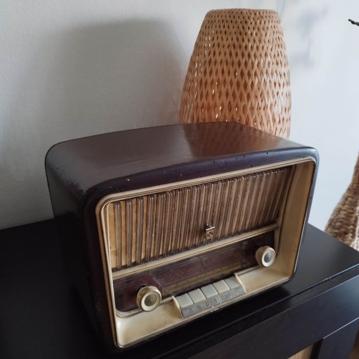Coluna / Radio antigo bluetooth Grundig