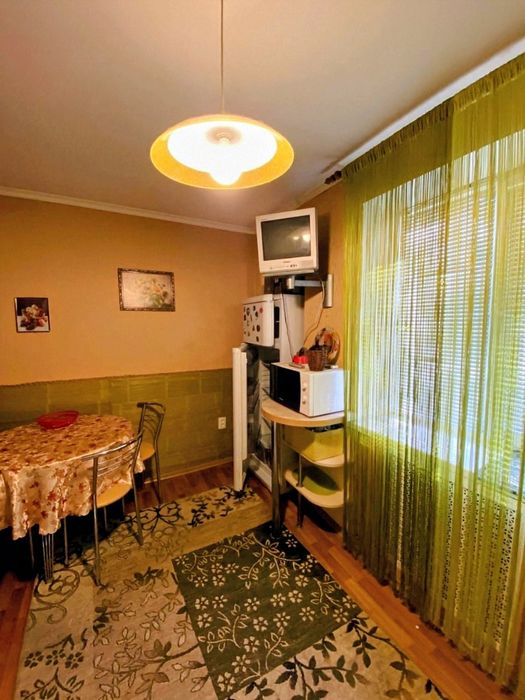 3 кімн.Продаж.Ціна:25 600$.Вул.2а Залізнична,б.22А,Пов.2/3;65/41/12м2